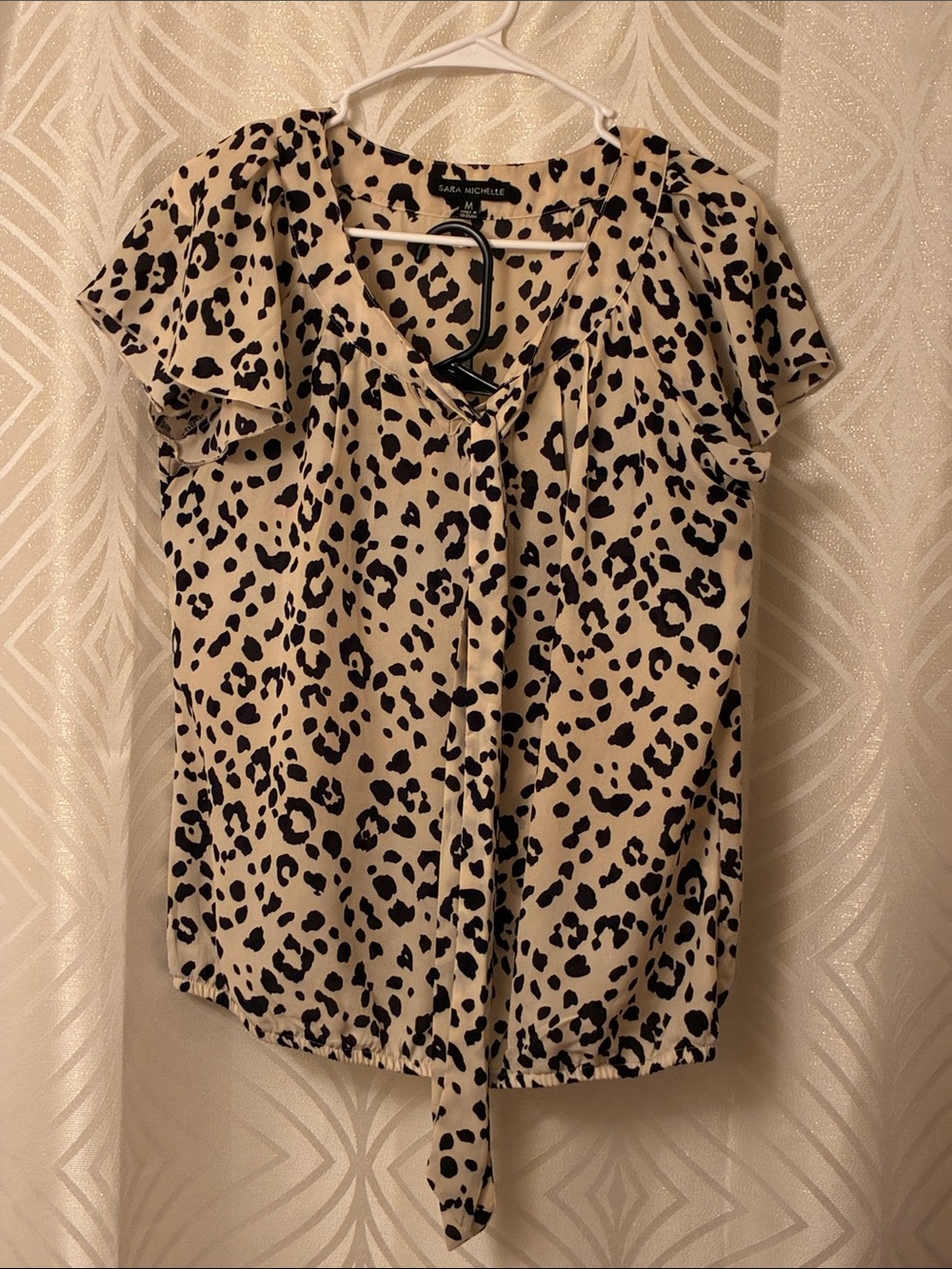 Sara Michelle Beige and Black Leopard-Print Tie-Front Blouse